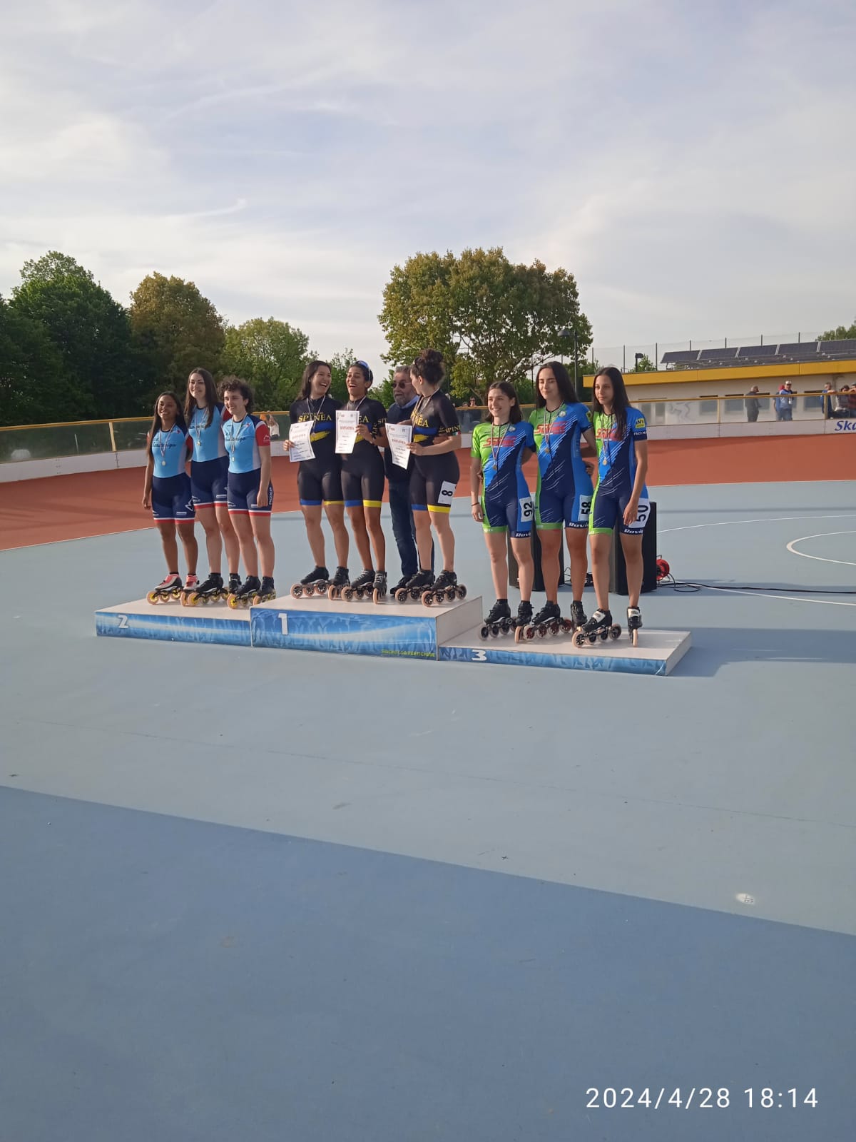 2PHOTO-2024-04-29-07-15-38
